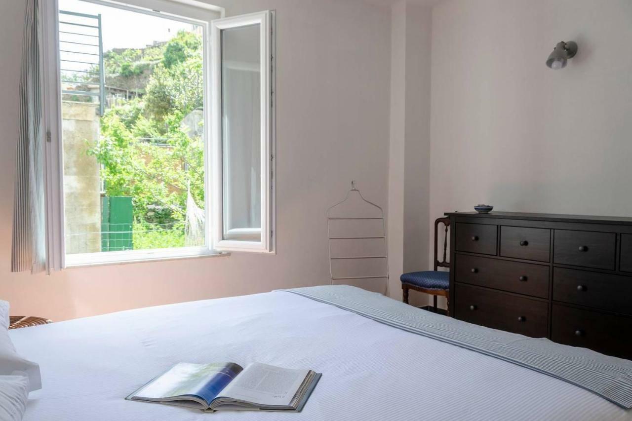 Apartamento Joivy Family Flat With Little Patio, Cinque Terre Vernazza Exterior foto