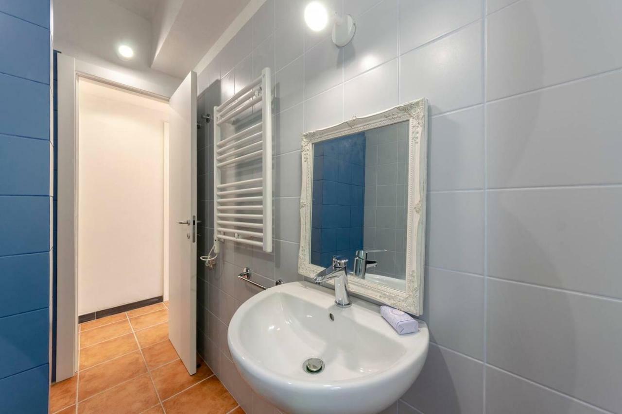 Apartamento Joivy Family Flat With Little Patio, Cinque Terre Vernazza Exterior foto